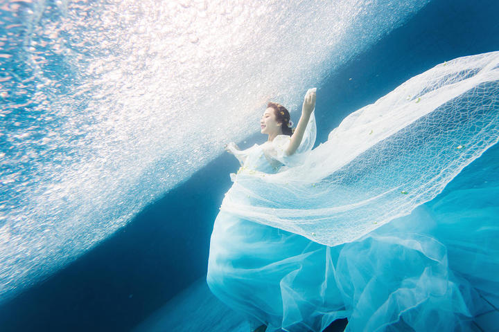 水下婚纱 唯美图片