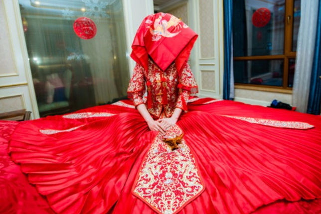 中式婚礼新娘礼服