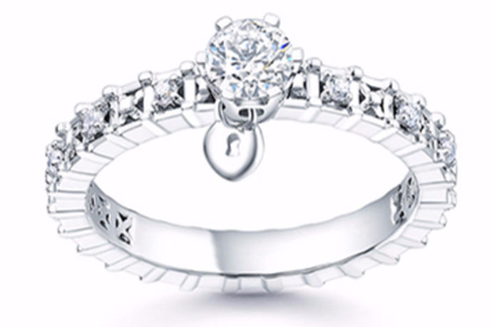 铂金戒指款式是指的用铂金作为材质制作的戒指的样式。珠宝店内柜台中的戒指的样式可以说是有几百种的，这些不同样式的婚戒都是非常的时尚的，可以呈现出来与众不同的美感。铂金戒指加工起来还是较为容易的，可以镶嵌钻石、宝石等等。