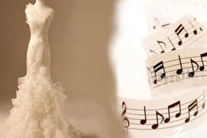 在婚礼上越来越多的新人会在婚礼上唱一首歌献给对方，以表达对爱人的爱意，那么在婚礼的现场也少不了音乐的播放，下面我们来一起看看，婚礼适合唱什么歌。