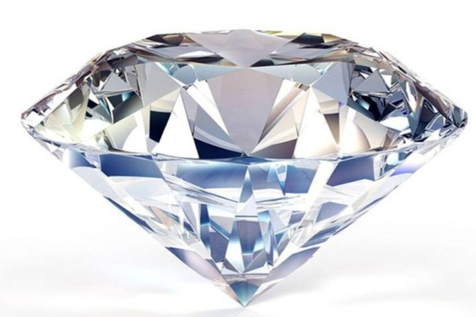 钻石对于大部分女性来说都是一个非常有吸引力的饰品。它不仅可以增加我们的气质，而且还可以让我们的魅力倍增。提起钻石可能每个人都会觉得他是闪耀，璀璨透明的。那么今天中国婚博会小编就为大家带来钻石透明吗？