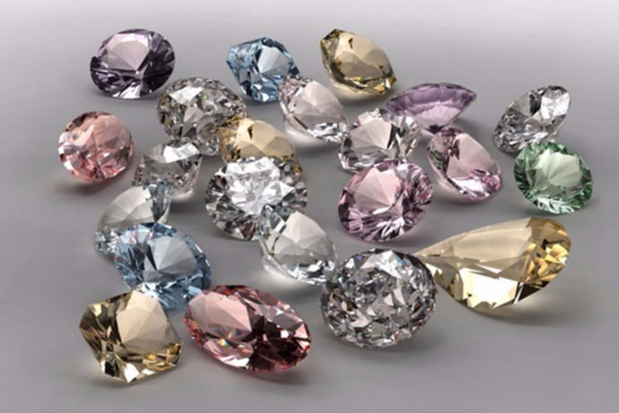 钻石是尊贵和地位的一种象征，也是大多数人结婚情侣们首先考虑的一件物品，钻石所带给的意义跟他的价格是一样的，钻石为什么价格会高就是因为它非常稀有。购买钻石要选择靠谱的才行很多人不知道买钻石看什么接下来就由中国婚博会小编，给大家简单介绍一下吧。