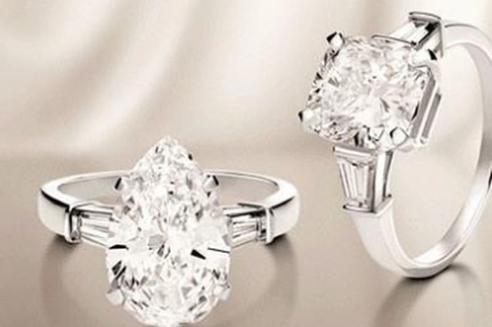 我们都知道，对于很多女性来说，钻石一直都是一种非常昂贵的饰品。但是不管怎么说很多女性都非常喜爱钻石。对于钻石来说，当今市场上有很多品牌供我们选择。今天中国婚博会小编就带大家一起来了解一下钻石的品牌排行榜。