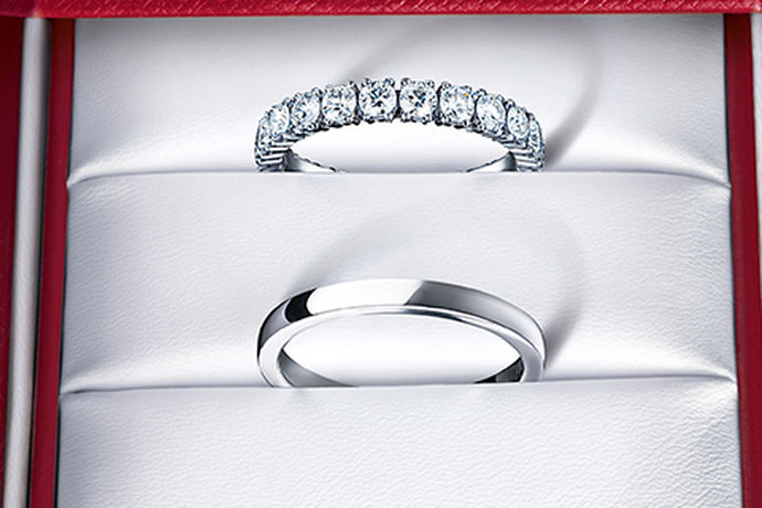 在市场中很多女士都希望能够拥有一枚自己的钻石戒指，钻石戒指能够给女性带来属于自己的快乐。今天中国婚博会小编就为大家带来50分裸钻有多大？如果说你想了解可以看看下面的文章。