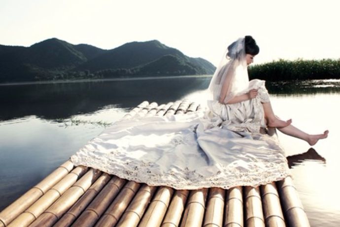 北京的婚纱摄影店有很多个不同的品牌，如果说你不知道选择什么样的商家，那么可以看看小编为你们带来的。接下来中国婚博会小编向你们带来的就是北京的婚纱摄影哪家好？