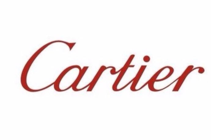 卡地亚Cartier是国际著名的珠宝品牌，相信很多人都听说过。旗下的饰品也有很多分类、比如有戒指、项链、吊坠、手镯、耳环、胸针等。种类较多、表达又太长，那么今天我们就先着重讲一下卡地亚的钻戒，究竟好在哪。