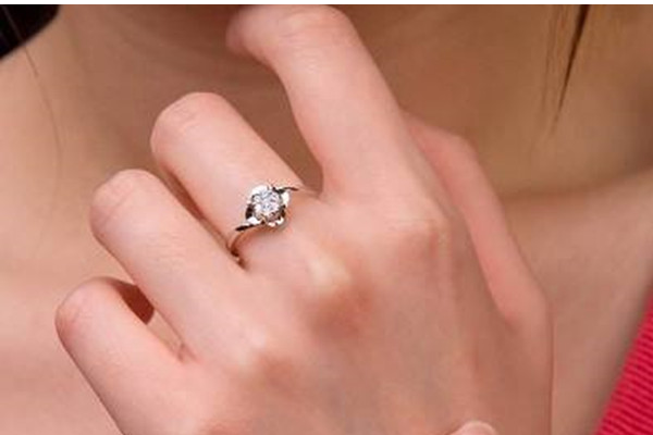 订婚和结婚都需要戒指吗