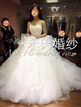 禾氏婚纱_禾服婚纱照片