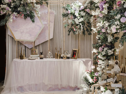 梦幻浪漫的浅紫色婚礼总是散发着一种神秘优雅的气质