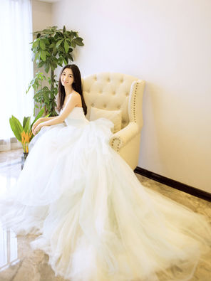 White by Vera Wang 蓝