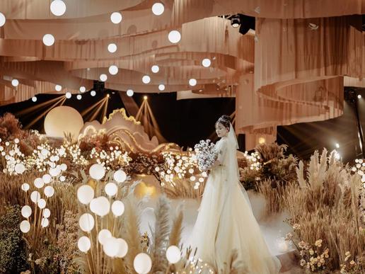 伯妮婚礼 | 浪漫天花板装置艺术婚礼 季风与麦浪