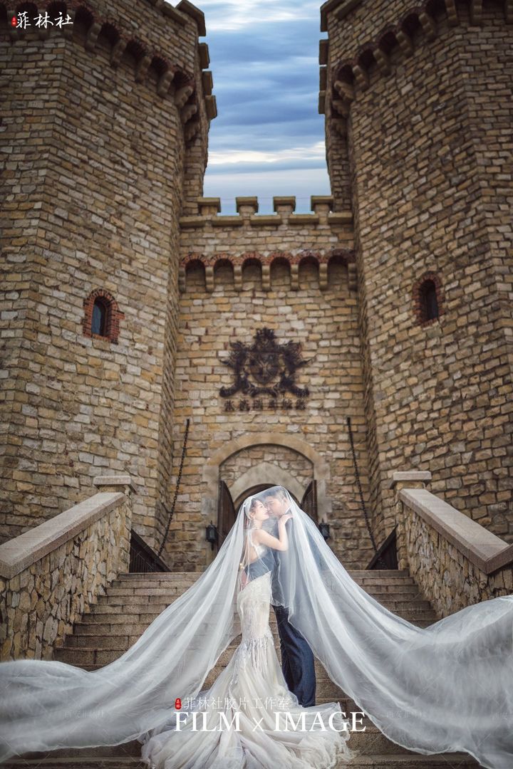 西安酒庄城堡婚纱照图片